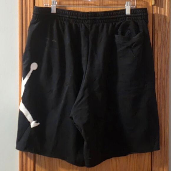 Jordan Men’s Shorts – Size XL - Picture 2 of 3